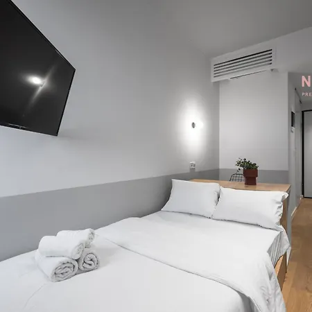 V19, Nilie Hospitality Mgmt Apartment *